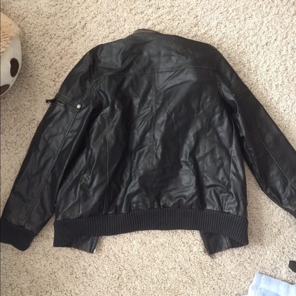 Guess faux leather jacket - Picture 4 of 7